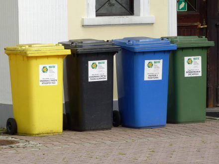 Containers Garbage Segregation  - Tomasz_Mikolajczyk / Pixabay